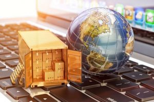 Qual é o papel do transporte na estratégia logística?